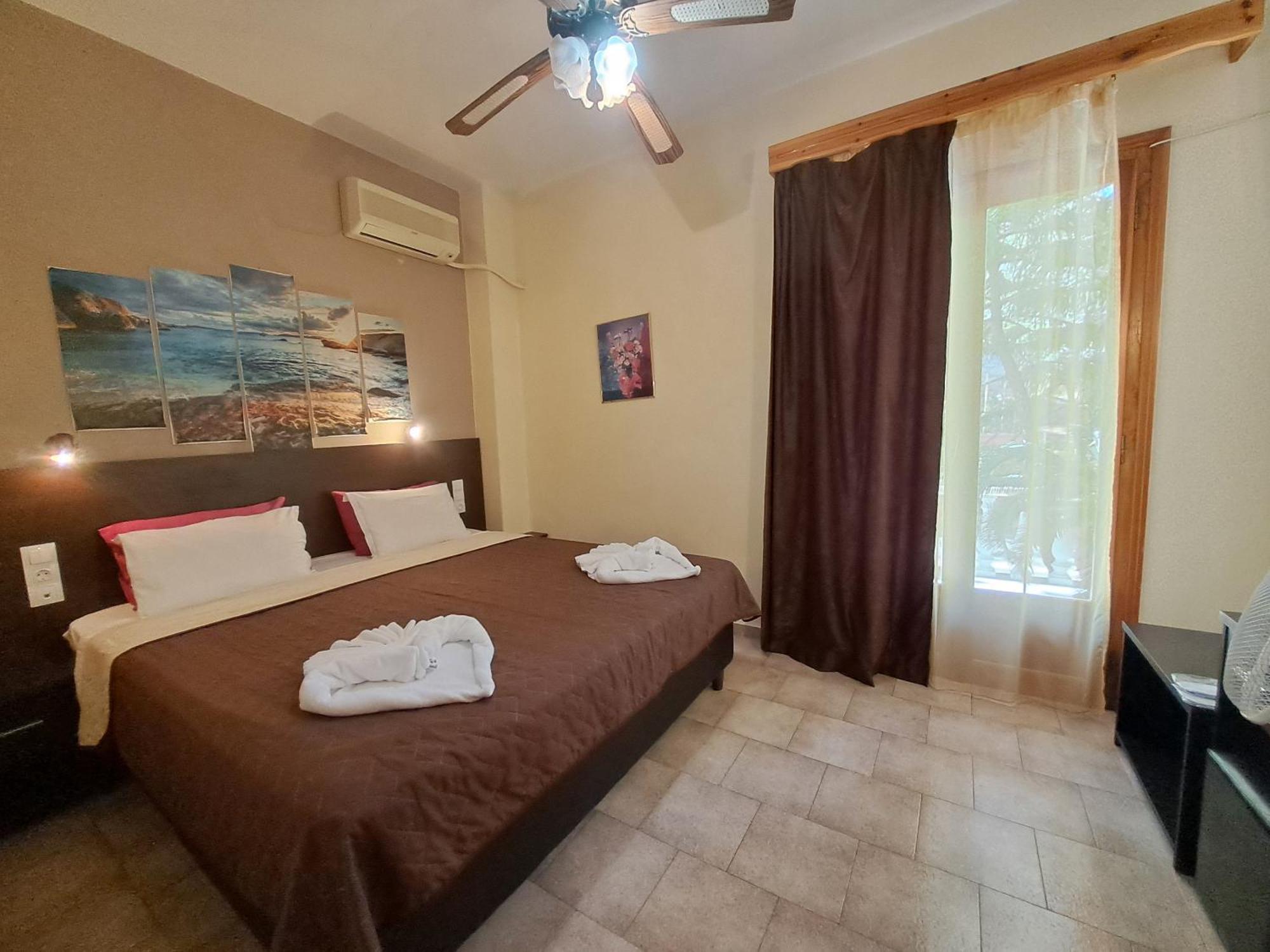 Gorgona Hotel Патитири Экстерьер фото