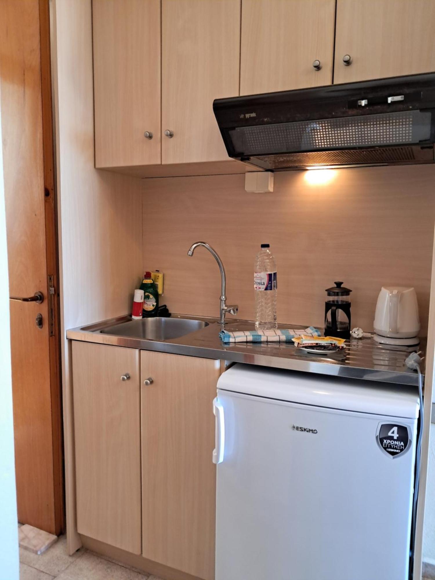 Gorgona Hotel Патитири Экстерьер фото