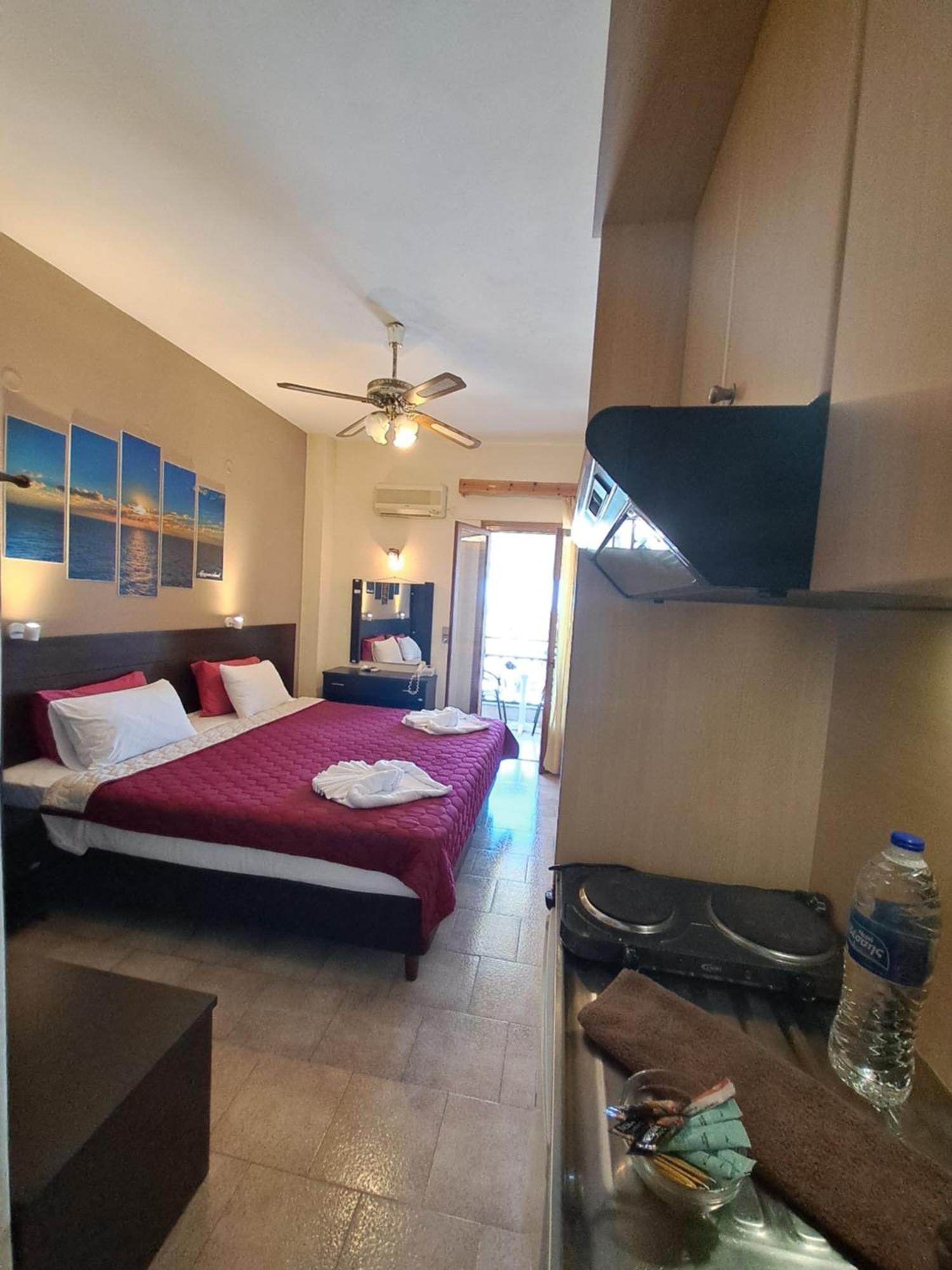 Gorgona Hotel Патитири Экстерьер фото