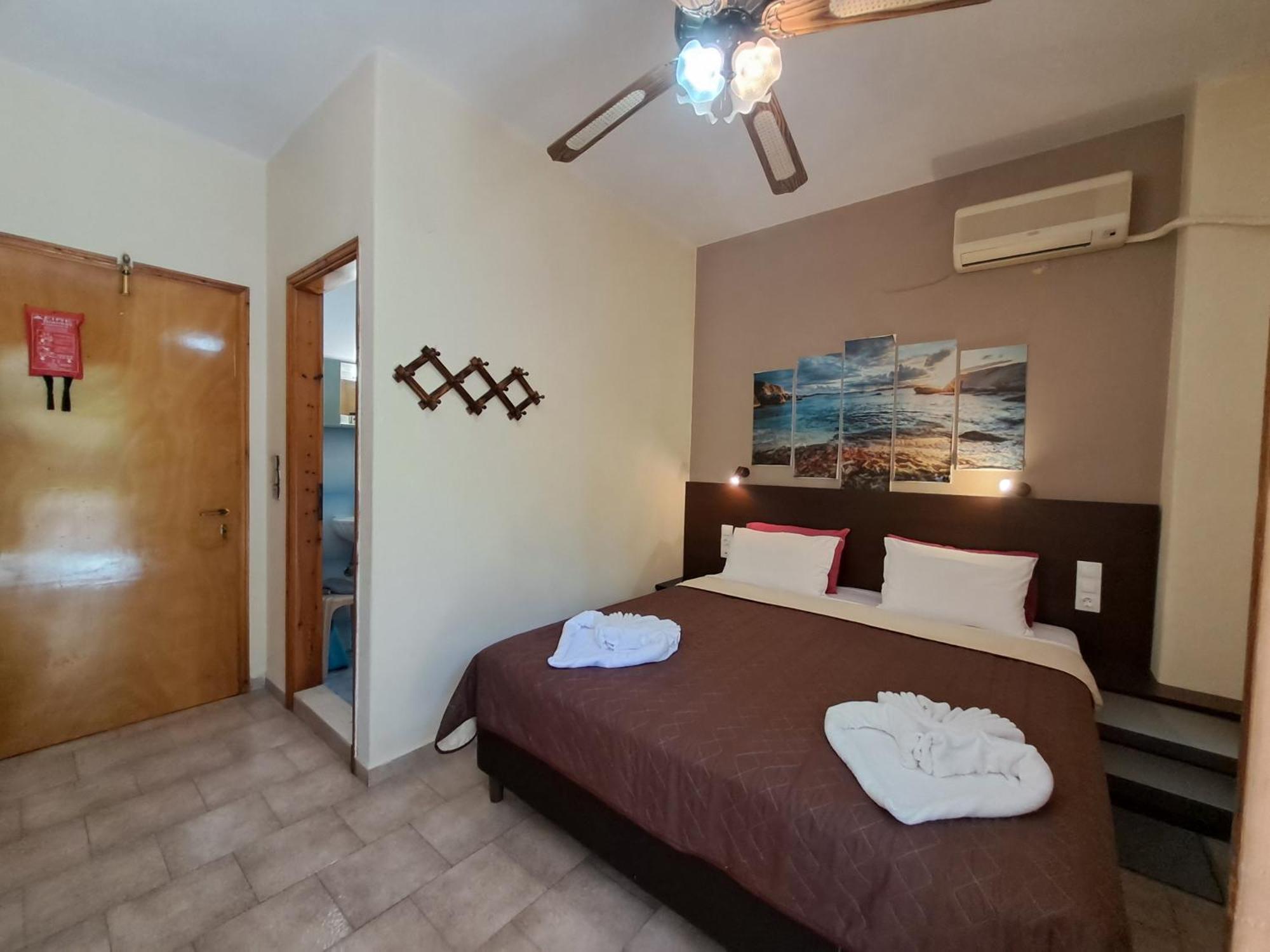 Gorgona Hotel Патитири Экстерьер фото