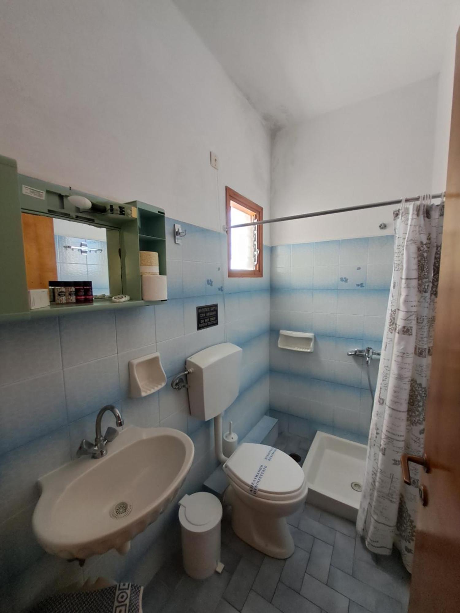 Gorgona Hotel Патитири Экстерьер фото