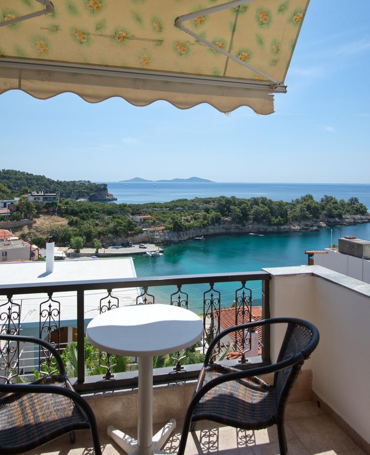 Gorgona Hotel Патитири Экстерьер фото